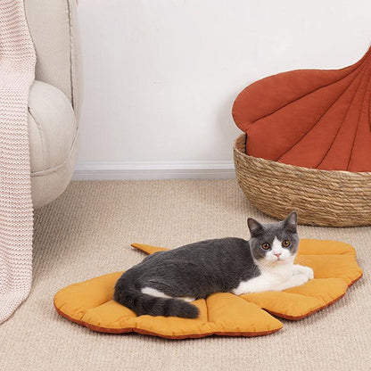 Leaf Cat Bed Mat